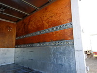 いすゞエルフアルミバン小型（2t・3t）[写真13]