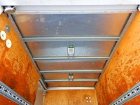 いすゞエルフアルミバン小型（2t・3t）[写真14]