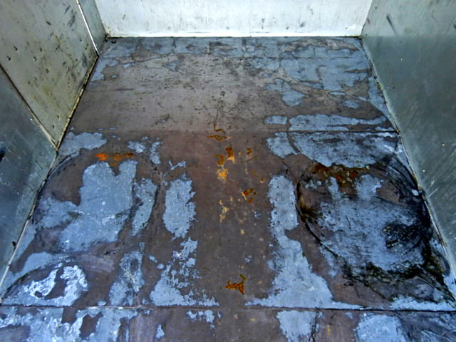 いすゞエルフアルミバン小型（2t・3t）[写真15]