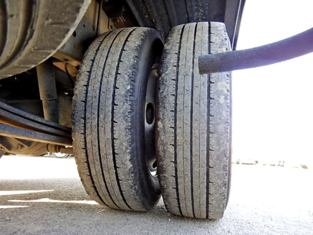 いすゞエルフアルミバン小型（2t・3t）[写真20]