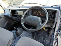 いすゞエルフアルミバン小型（2t・3t）[写真25]