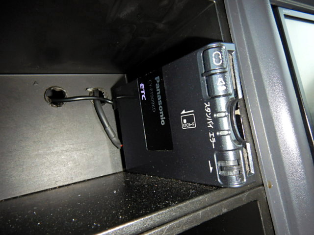 いすゞエルフアルミバン小型（2t・3t）[写真27]