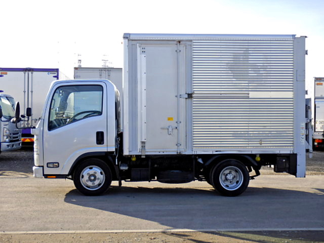 いすゞエルフアルミバン小型（2t・3t）[写真04]