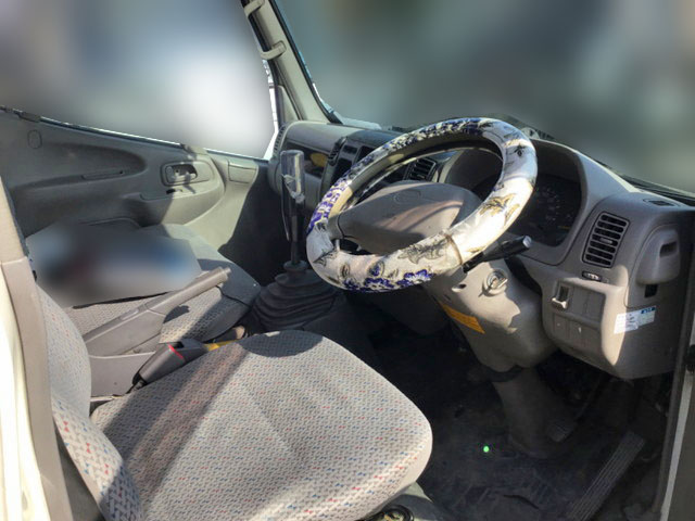 トヨタダイナ平ボディ小型（2t・3t）[写真14]