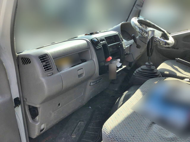 トヨタダイナ平ボディ小型（2t・3t）[写真15]