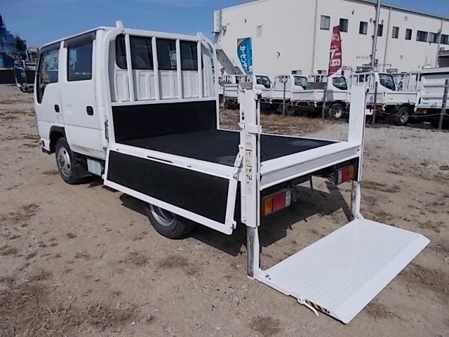 いすゞエルフダブルキャブ（Wキャブ）小型（2t・3t）[写真11]