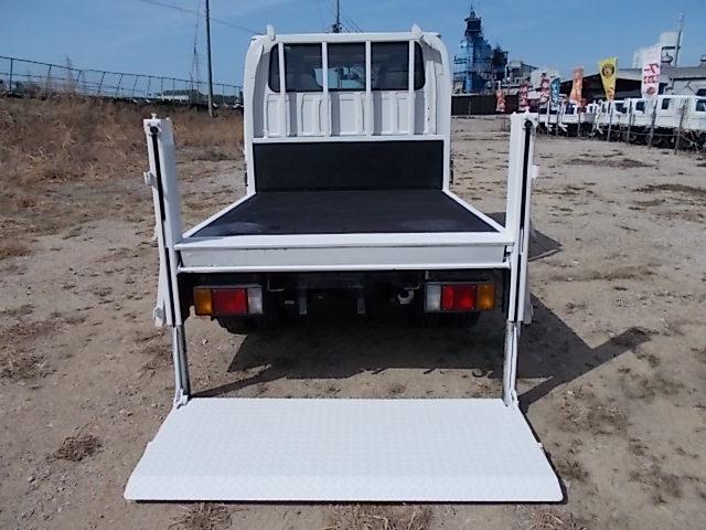 いすゞエルフダブルキャブ（Wキャブ）小型（2t・3t）[写真12]