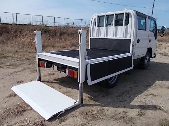 いすゞエルフダブルキャブ（Wキャブ）小型（2t・3t）[写真13]