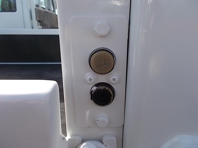 いすゞエルフダブルキャブ（Wキャブ）小型（2t・3t）[写真33]