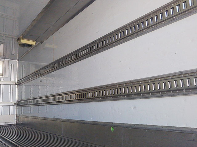 三菱ふそうファイター冷凍車（冷蔵車）中型（4t）[写真15]