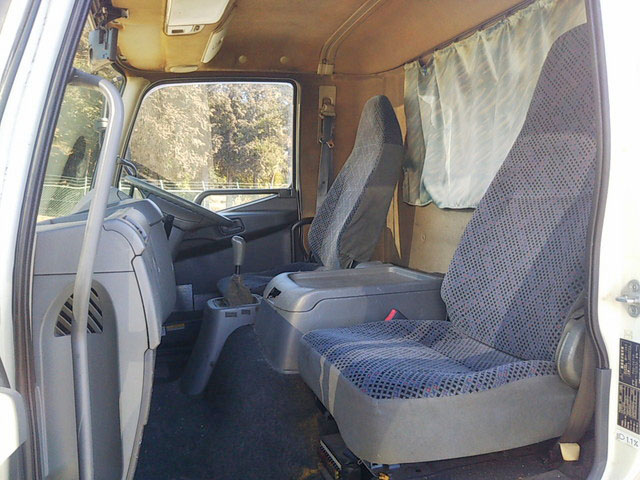 三菱ふそうファイター冷凍車（冷蔵車）中型（4t）[写真33]