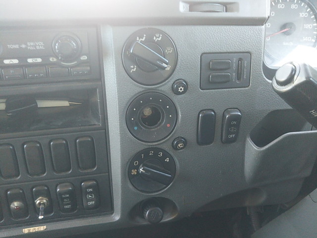 三菱ふそうファイター冷凍車（冷蔵車）中型（4t）[写真39]