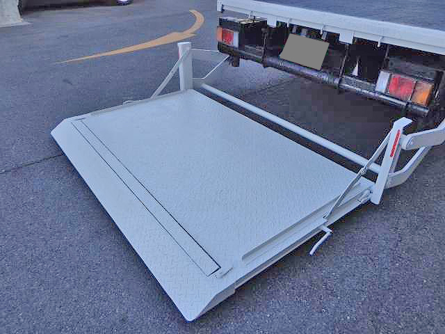 いすゞエルフ平ボディ小型（2t・3t）[写真10]