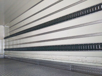 いすゞフォワード冷凍車（冷蔵車）中型（4t）[写真15]