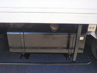 いすゞフォワード冷凍車（冷蔵車）中型（4t）[写真19]