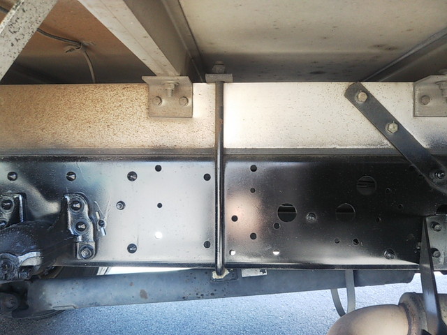 いすゞフォワード冷凍車（冷蔵車）中型（4t）[写真22]