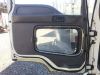 いすゞフォワード冷凍車（冷蔵車）中型（4t）[写真28]