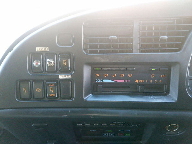 いすゞフォワード冷凍車（冷蔵車）中型（4t）[写真36]