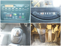 いすゞフォワード冷凍車（冷蔵車）中型（4t）[写真38]