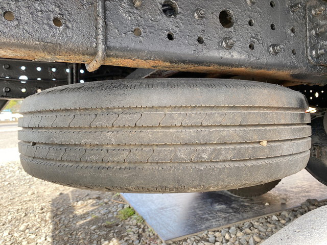 三菱ふそうキャンタークレーン3段小型（2t・3t）[写真23]