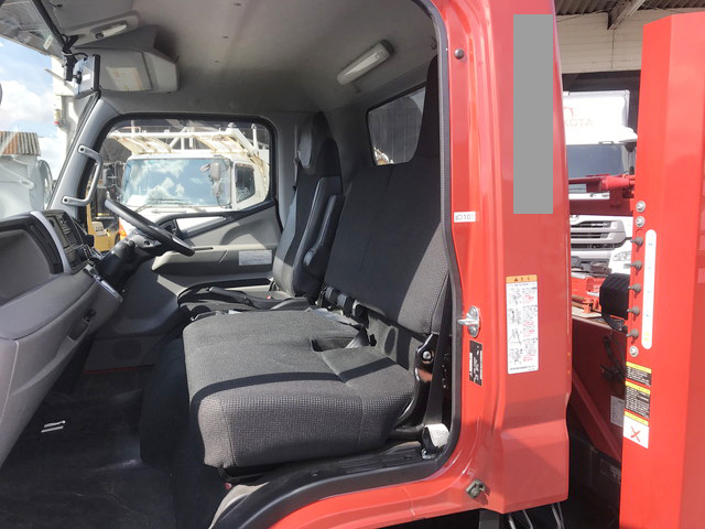 三菱ふそうキャンターキャリアカー小型（2t・3t）[写真30]