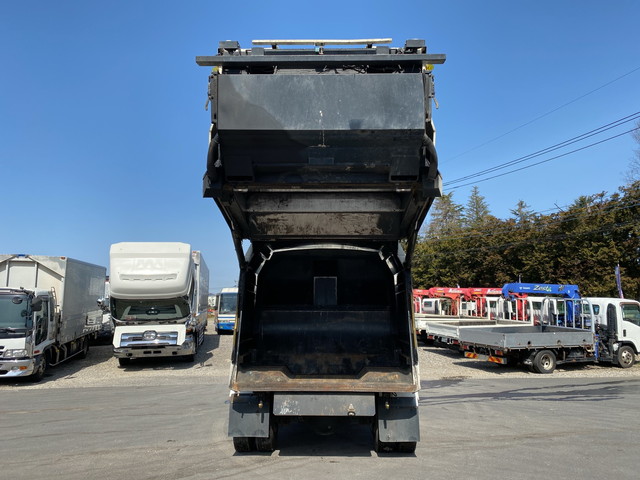 三菱ふそうファイターパッカー車（塵芥車）中型（4t）[写真12]