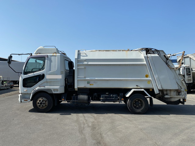 三菱ふそうファイターパッカー車（塵芥車）中型（4t）[写真05]