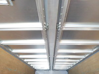 いすゞフォワードアルミウイング中型（4t）[写真12]