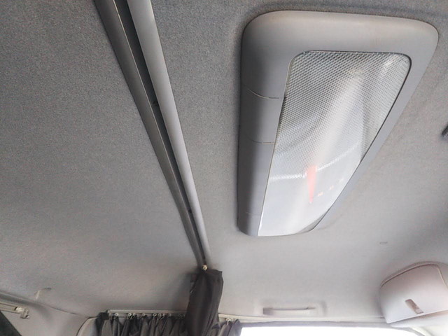 いすゞフォワードアルミウイング中型（4t）[写真23]