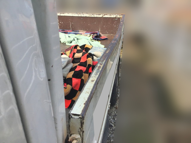 いすゞエルフ平ボディ小型（2t・3t）[写真12]