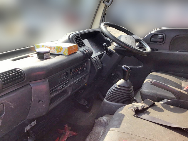 いすゞエルフ平ボディ小型（2t・3t）[写真29]