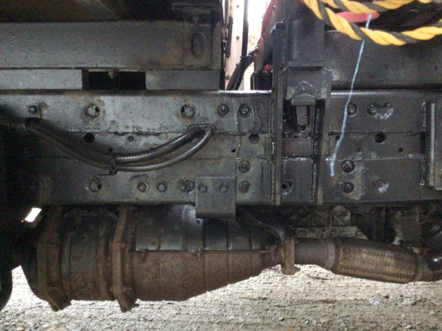 いすゞエルフユニック4段小型（2t・3t）[写真12]