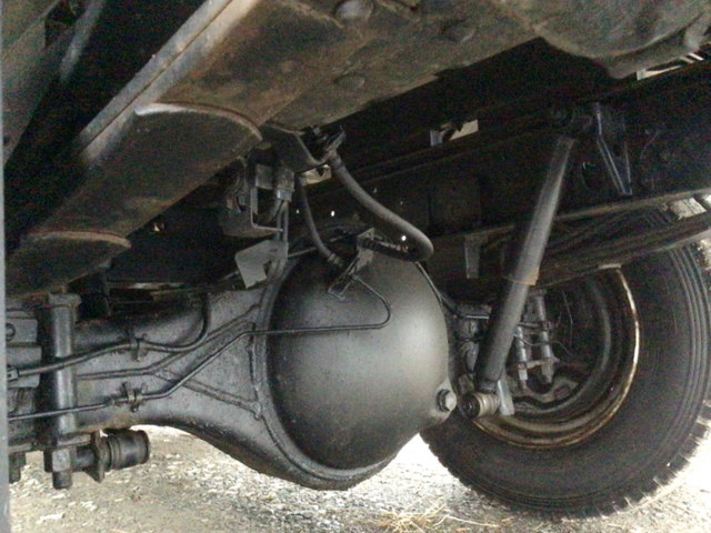 いすゞエルフユニック4段小型（2t・3t）[写真16]