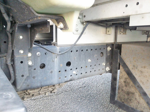 いすゞフォワードアルミウイング中型（4t）[写真14]