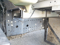 いすゞフォワードアルミウイング中型（4t）[写真14]