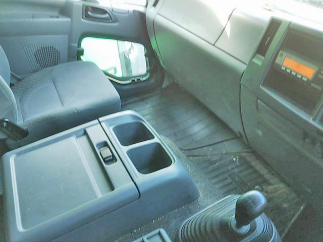 いすゞフォワードアルミウイング中型（4t）[写真18]