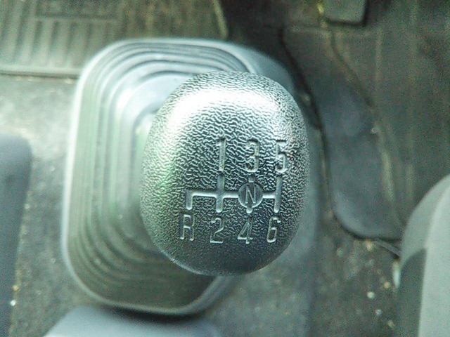 いすゞフォワードアルミウイング中型（4t）[写真23]