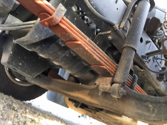 いすゞフォワード平ボディ中型（4t）[写真15]