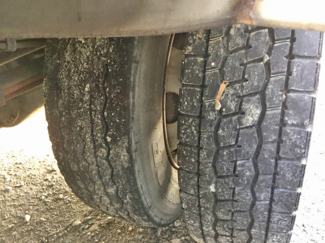 いすゞフォワード平ボディ中型（4t）[写真19]