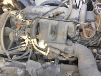 いすゞフォワード平ボディ中型（4t）[写真23]