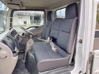 三菱ふそうキャンターガッツ平ボディ小型（2t・3t）[写真30]