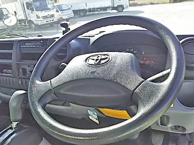 トヨタダイナアルミバン小型（2t・3t）[写真25]