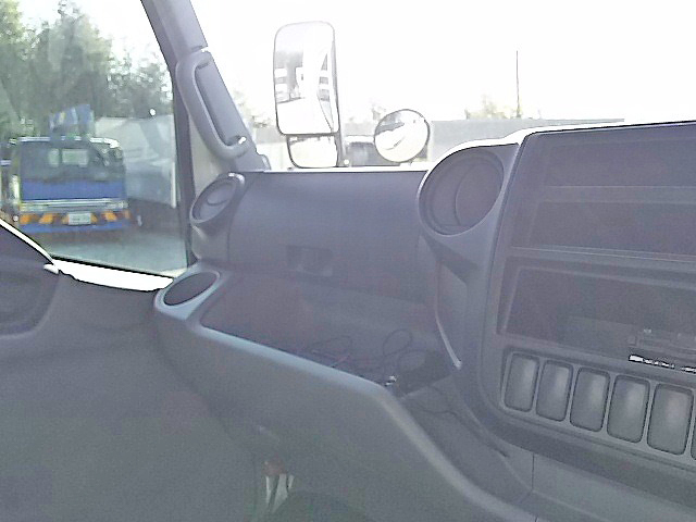 トヨタダイナアルミバン小型（2t・3t）[写真30]