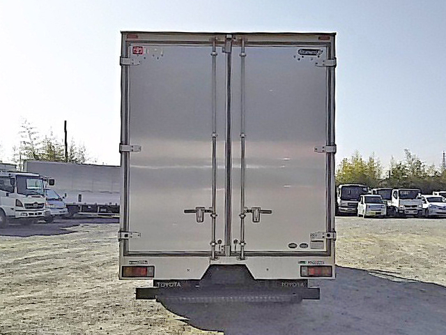 トヨタダイナアルミバン小型（2t・3t）[写真06]