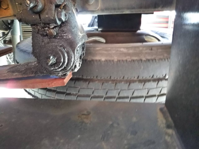 三菱ふそうキャンター高所作業車小型（2t・3t）[写真20]