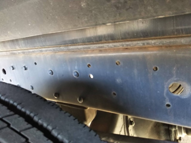 三菱ふそうキャンター高所作業車小型（2t・3t）[写真23]