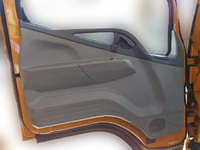 三菱ふそうキャンター高所作業車小型（2t・3t）[写真29]