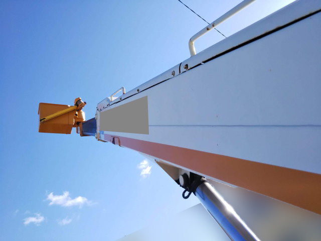 三菱ふそうキャンター高所作業車小型（2t・3t）[写真09]