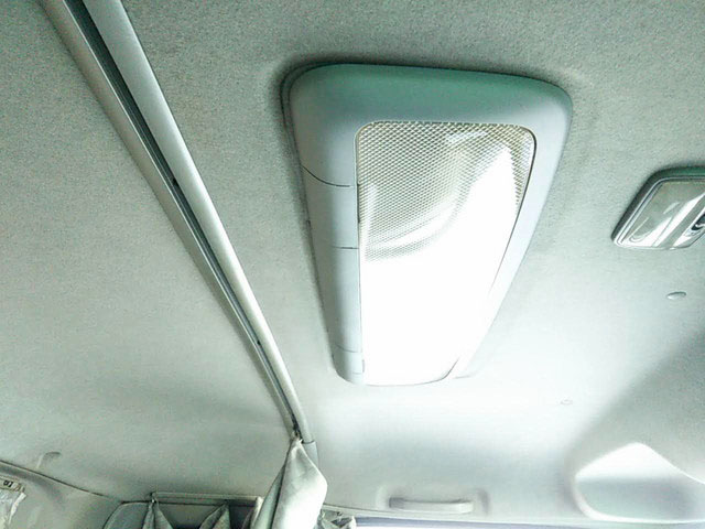 いすゞフォワードアルミウイング中型（4t）[写真15]