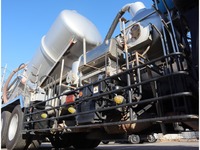 いすゞギガ汚泥吸引車大型（10t）[写真13]